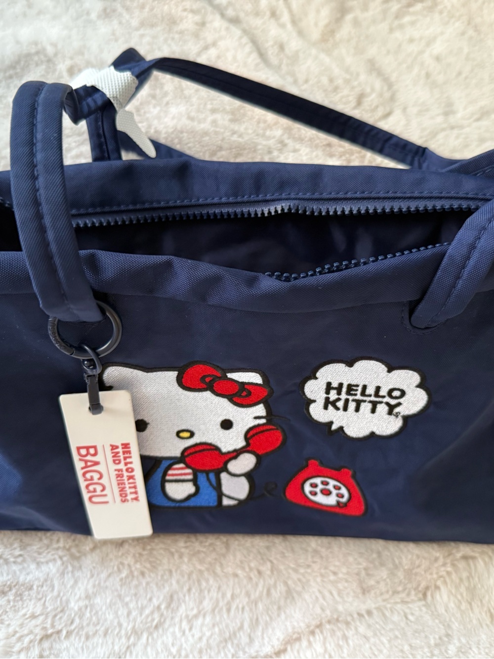 NWT BAGGU Nylon Bowler Bag Embroidered Hello Kitty Phone - Picture 9 of 16
